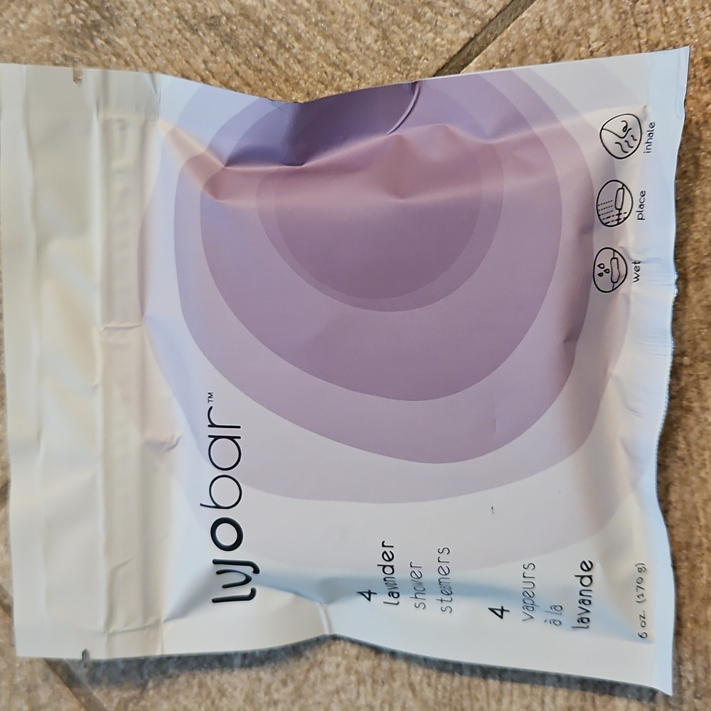 Lujo Bar Lavender Shower Steamers